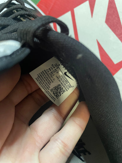 Nike Dunk Low black and white panda size 9men/10.5women