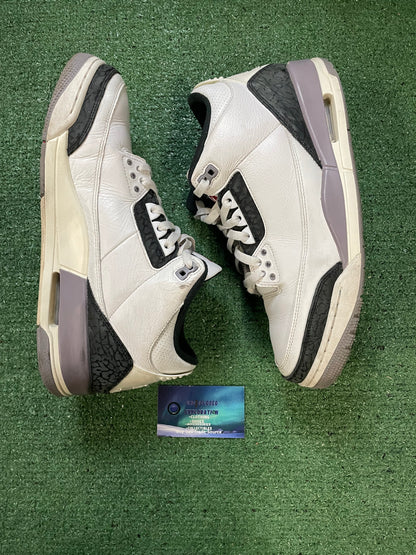 Air Jordan 3 cement grey size 11men/12.5women