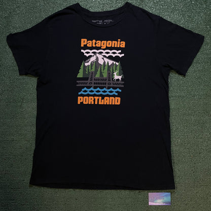Patagonia Portland black tee