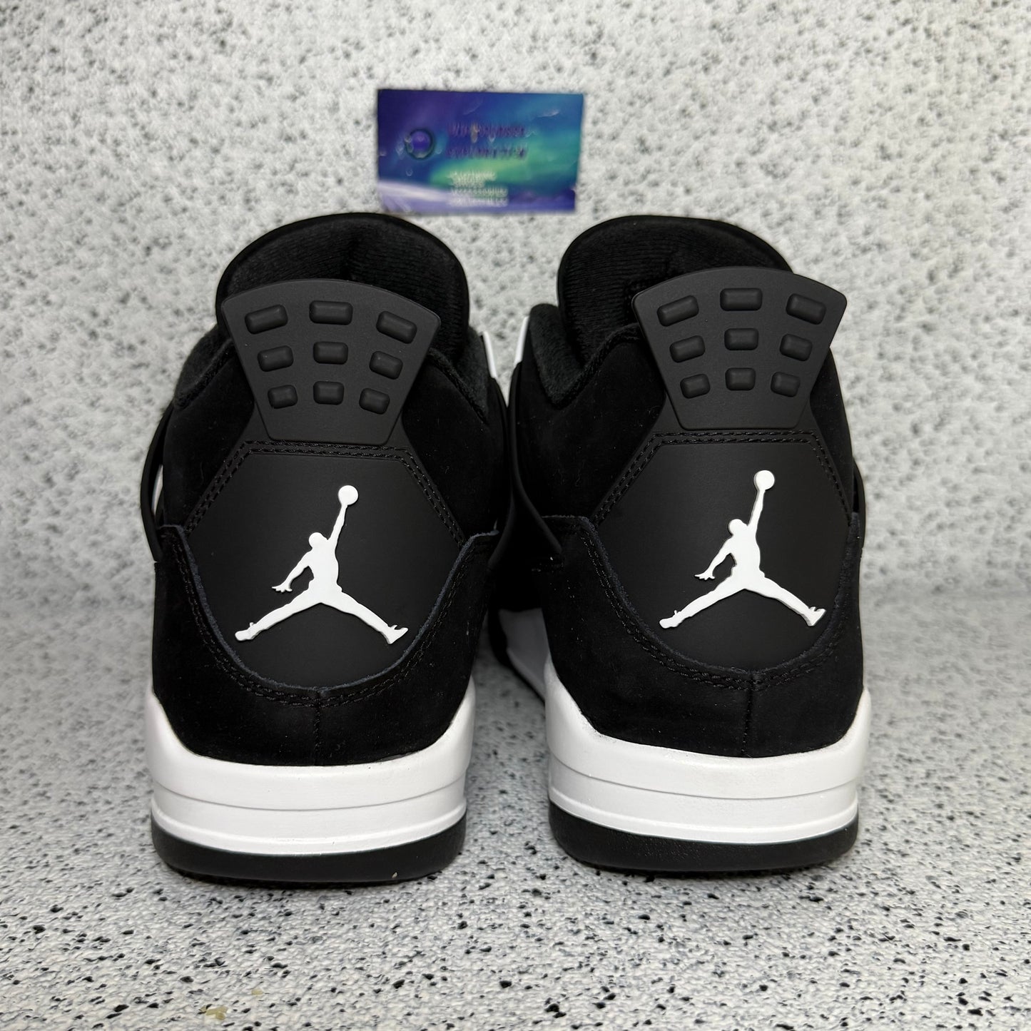 Jordan 4 White Thunder 9.5 Men/11 Women “Preowned”