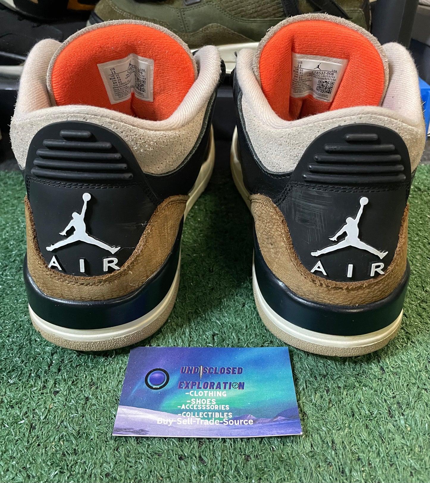 Air Jordan 3 dessert elephant size 11men/12.5women