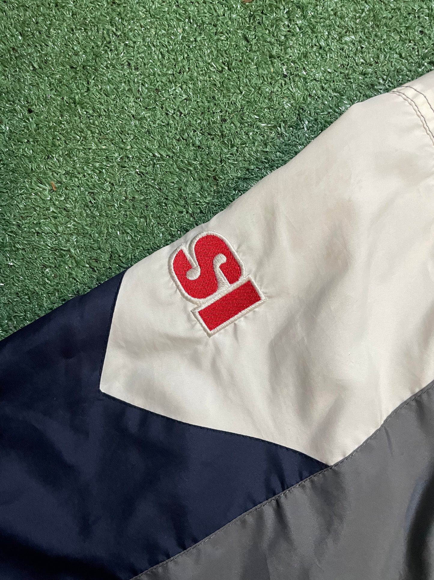 Vintage 2000s Seattle Seahawks white and blue windbreaker zip up jacket