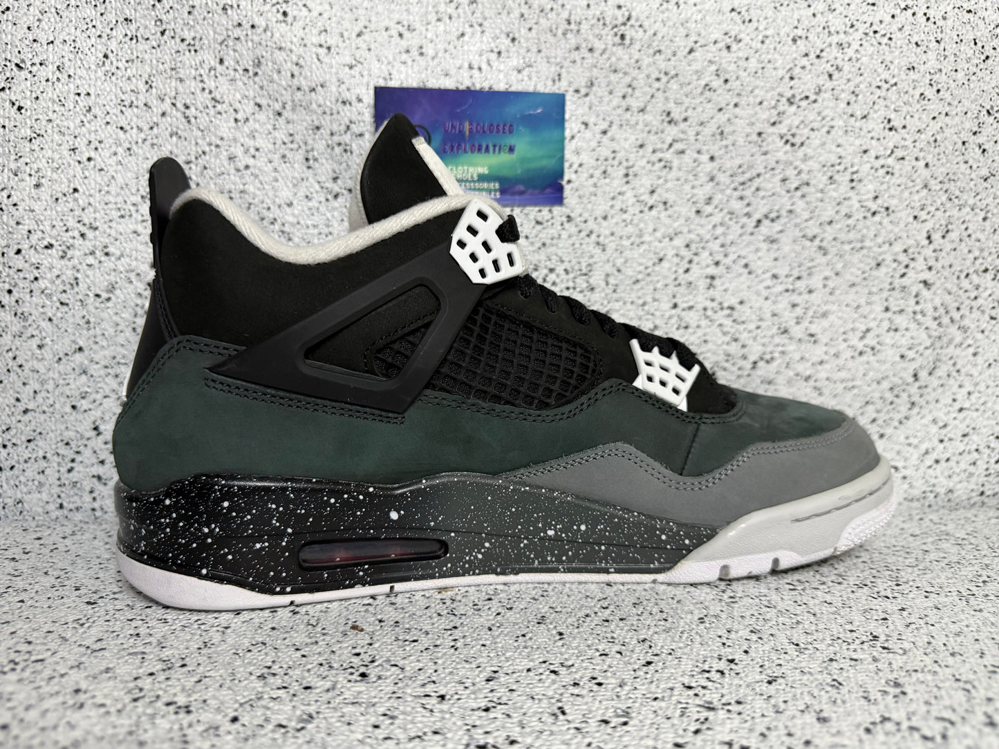 Jordan 4 Fear 11 Men/12.5 Women “Preowned”