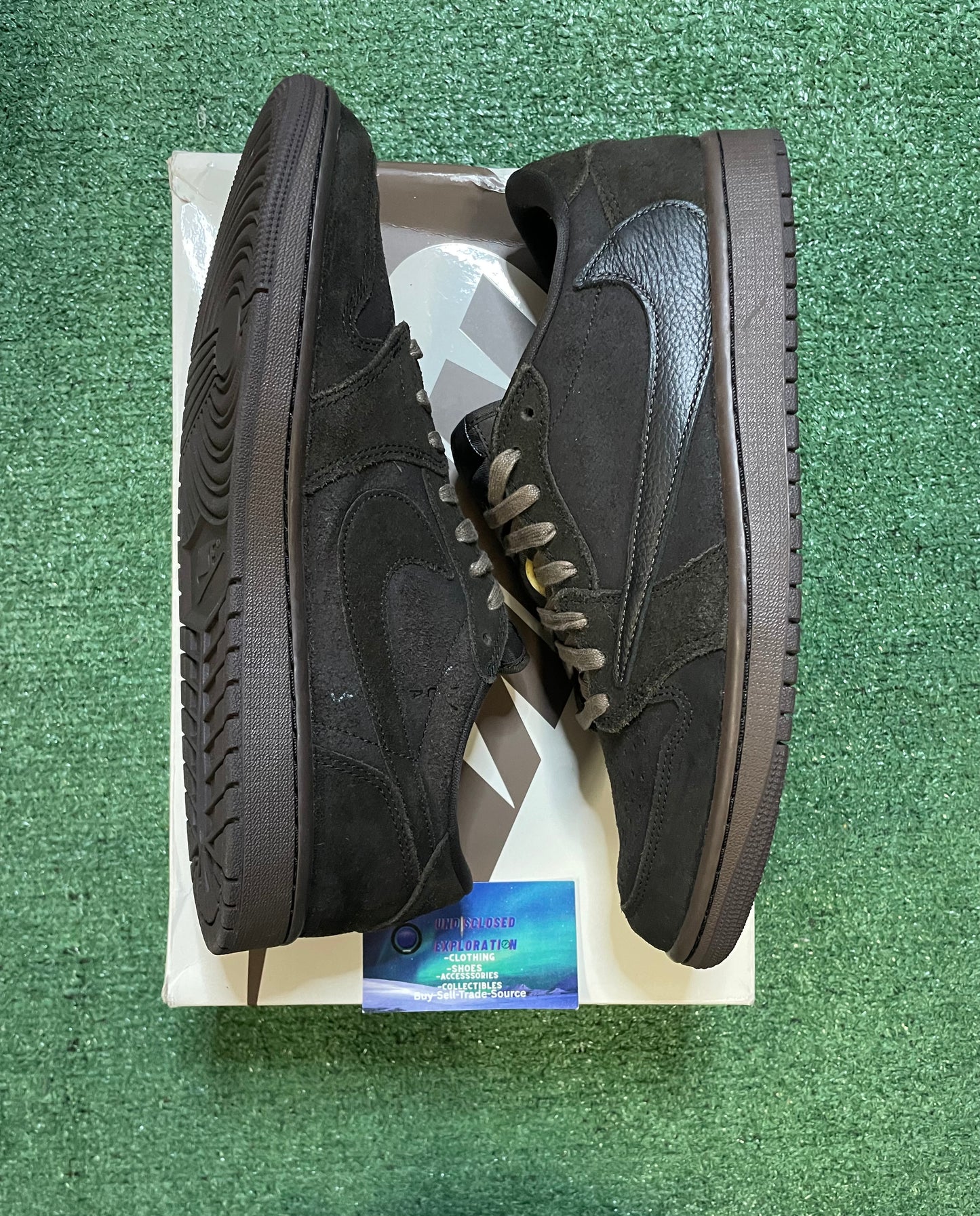 Air Jordan 1 Low X Travis Scott velvet size 11men/12.5women