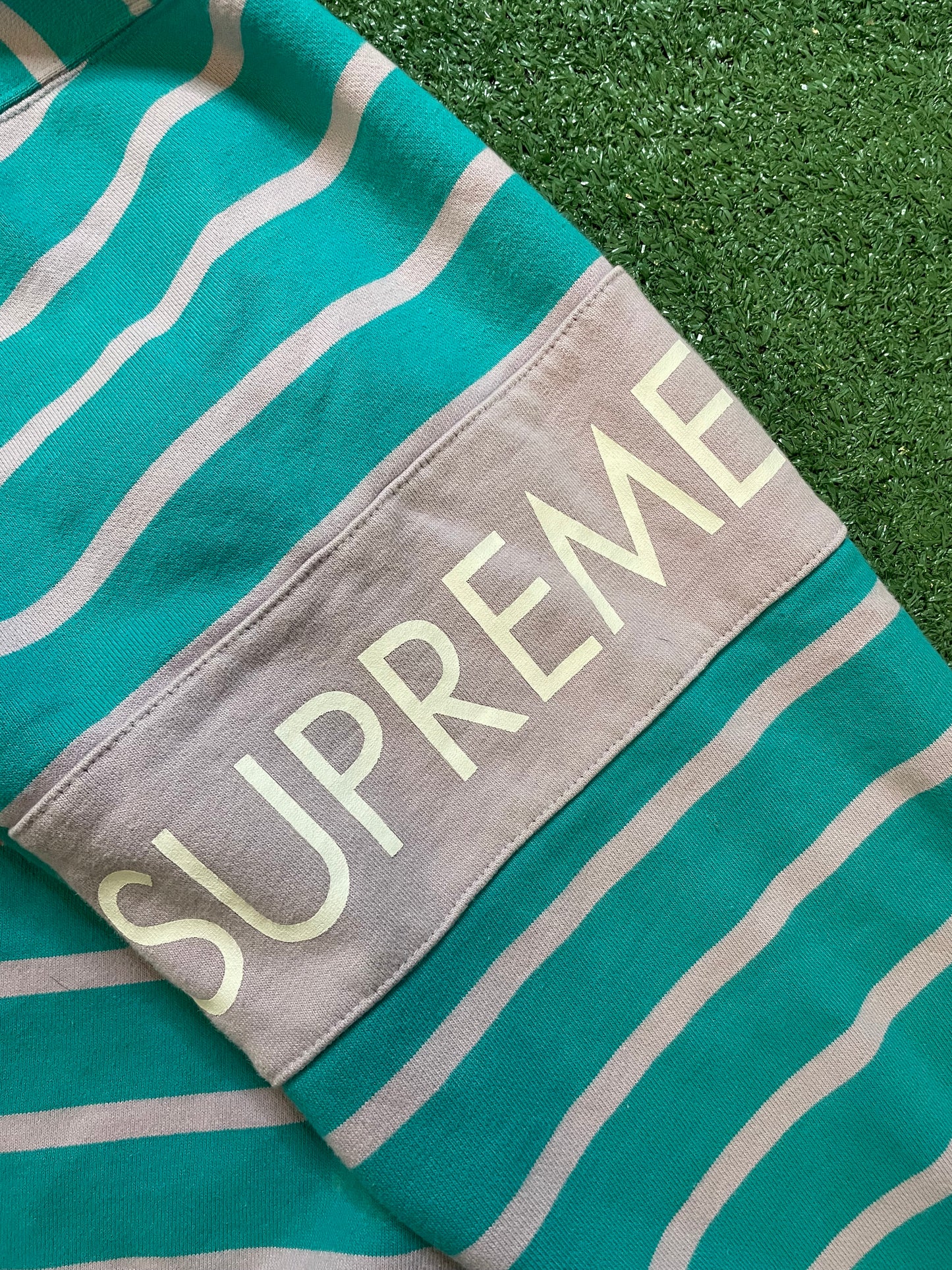 Supreme stripped half zip