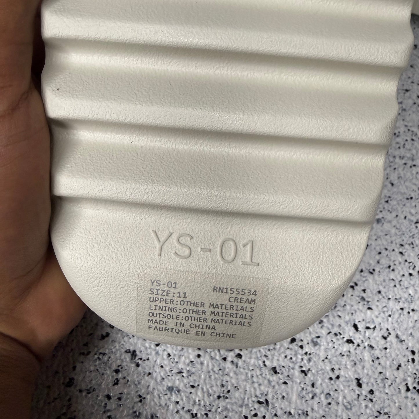 Yeezy YS-01 Cream Slide