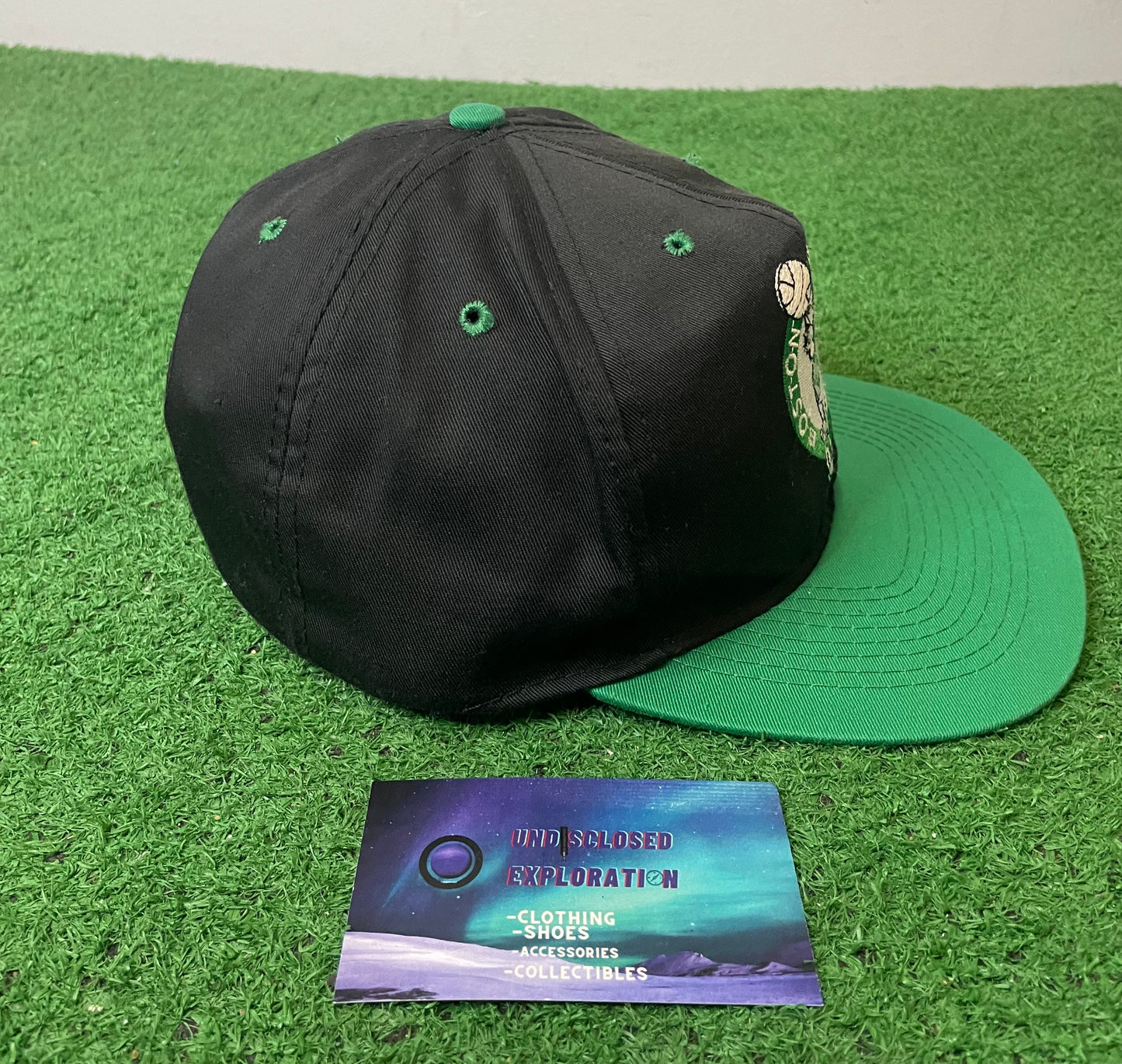 Vintage 1990s Boston Celtics embroidered hat