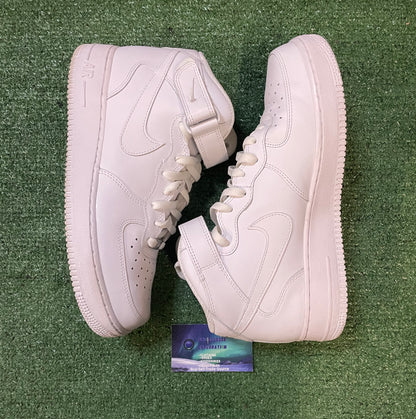 Nike Air Force 1 mid triple white size 10men/11.5women