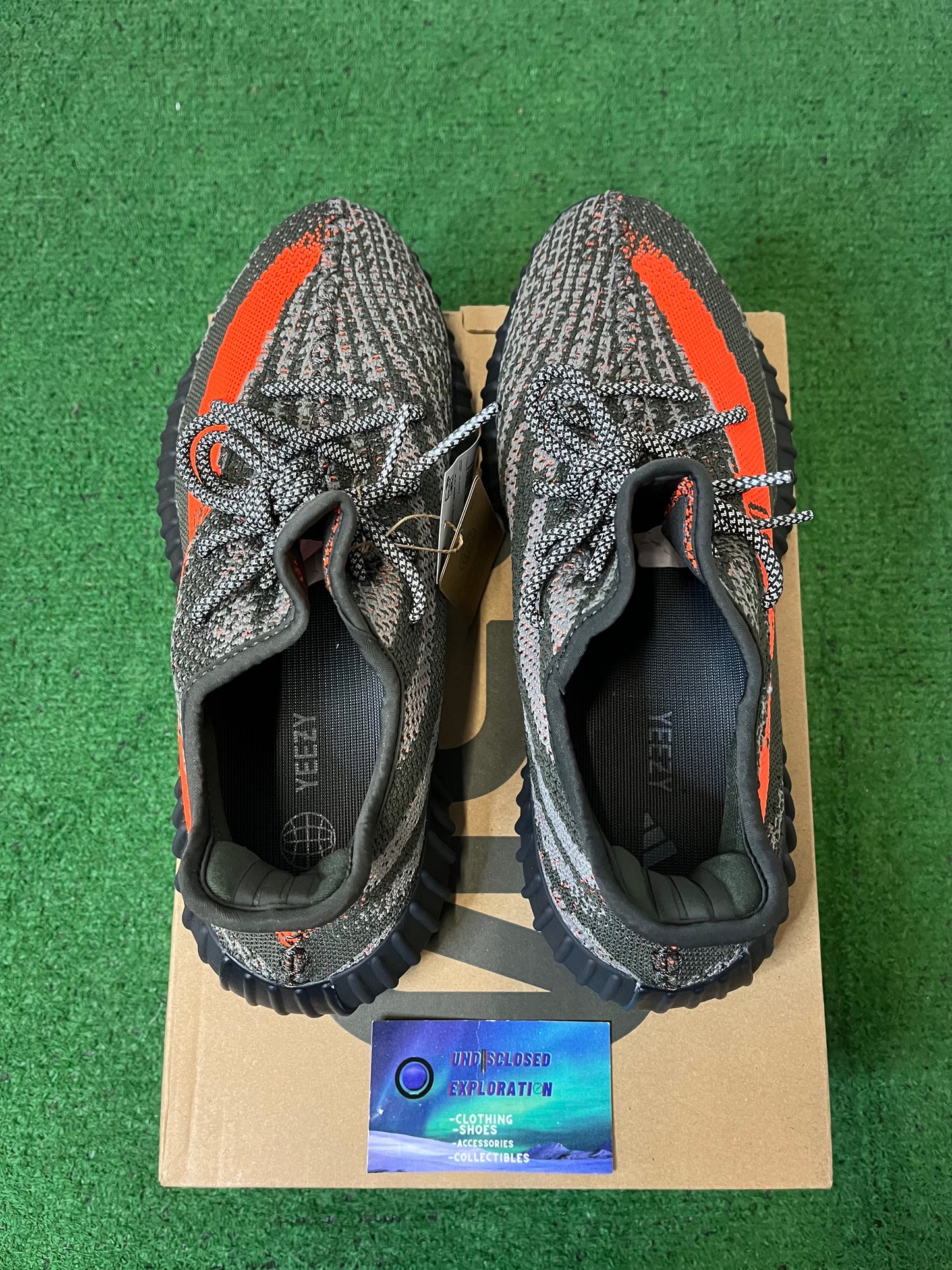 Yeezy Boost 350 V2 carbon Beluga