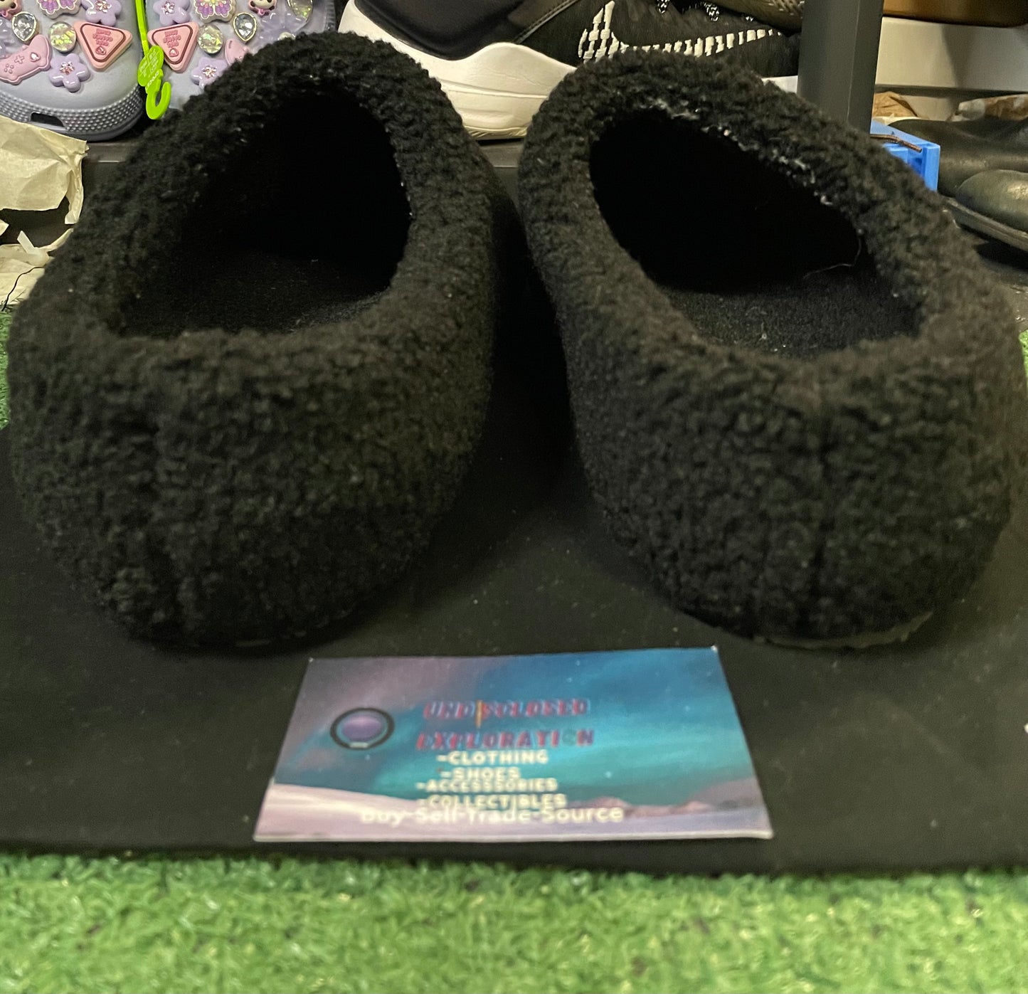 Gv Gallery Raspberry Hills Stacy from the woods slides size 13men/14.5women