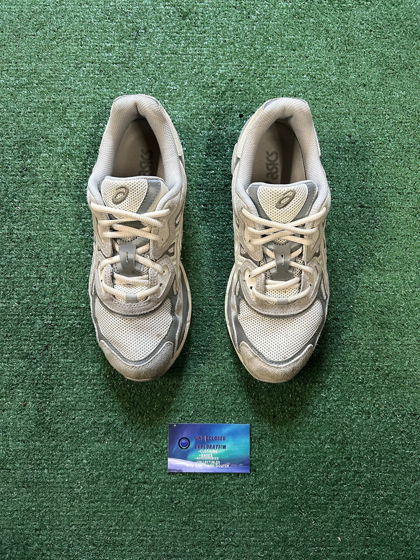 ASICS gel nyc oyster grey size 9.5men/11women