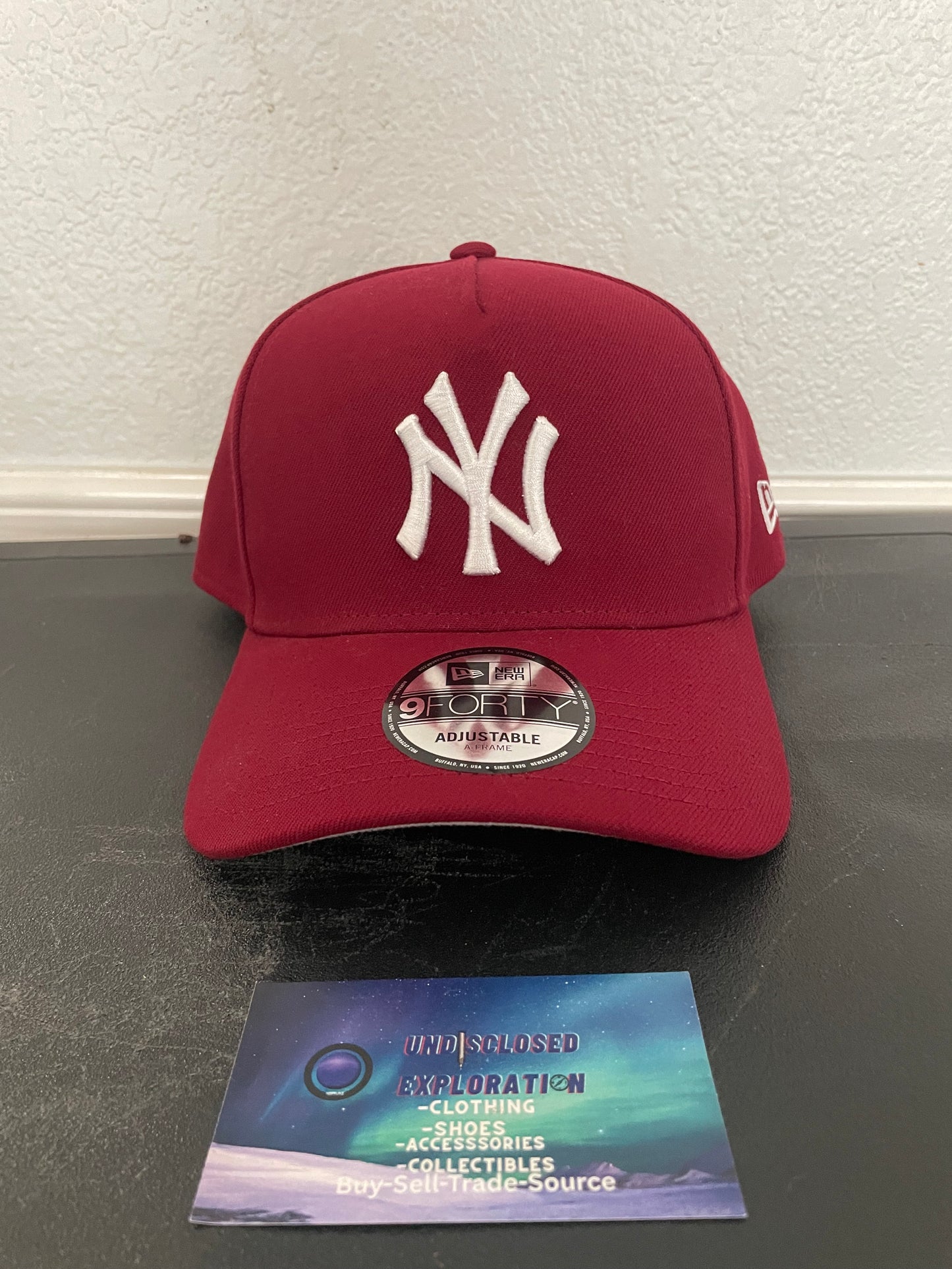 New York red Yankees hat