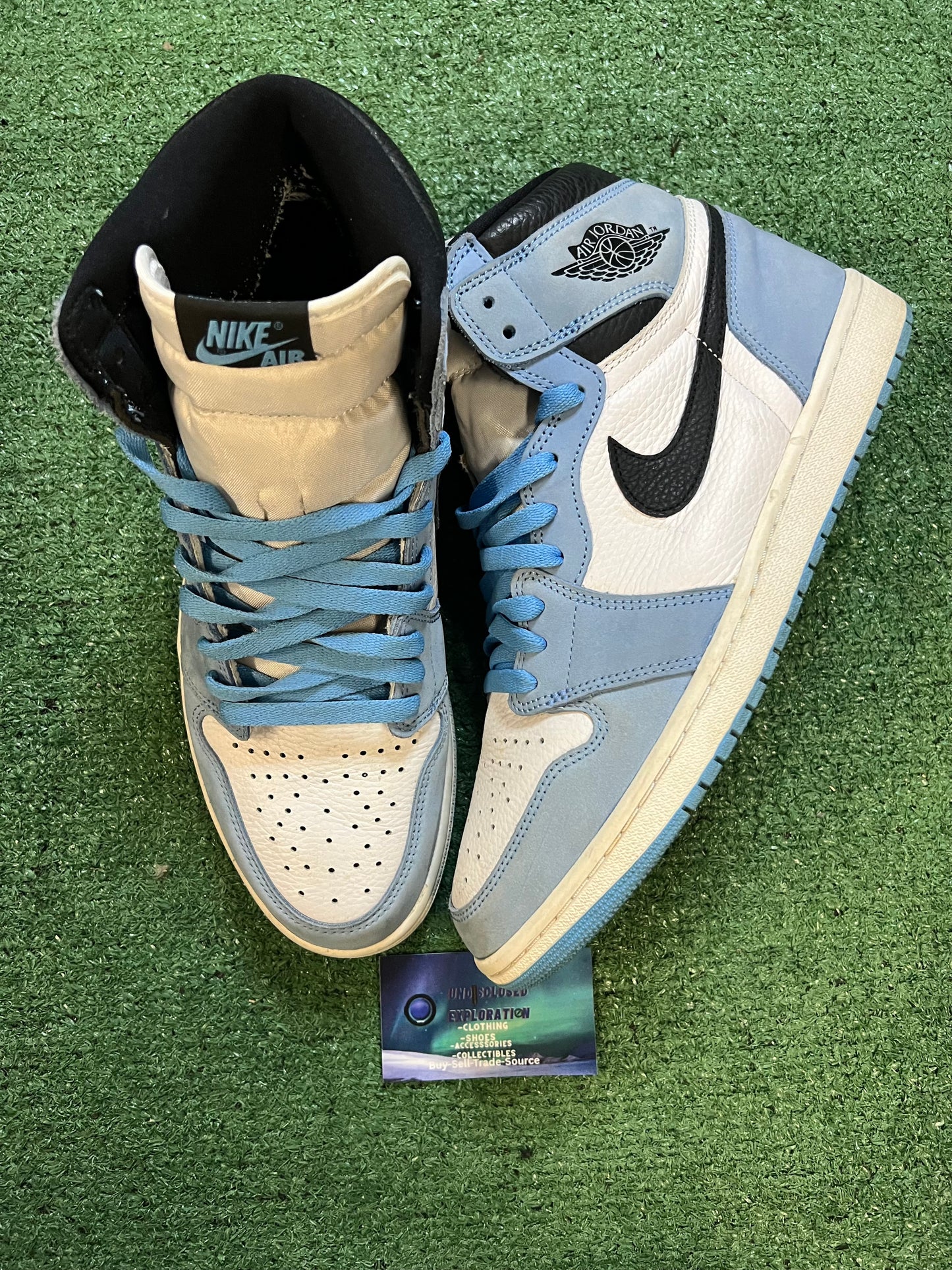 Jordan 1 high university blue size 11men/12.5women