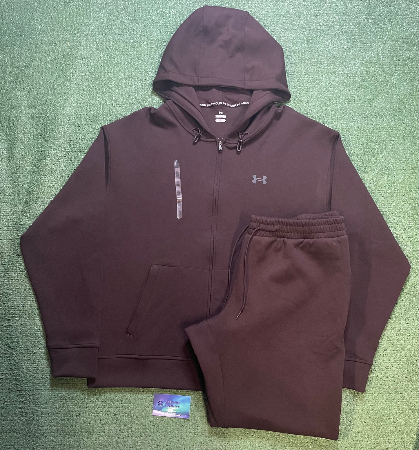 Under Armour brown fleece sweatsuit