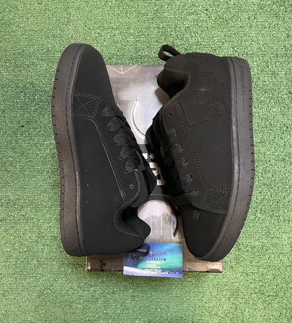 DC COURT GRAFFIK black