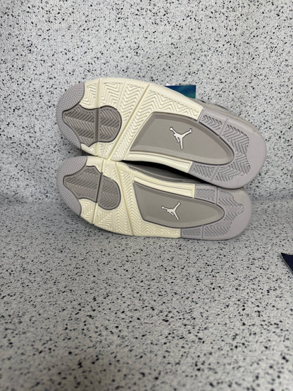 Jordan 4 Frozen Moments