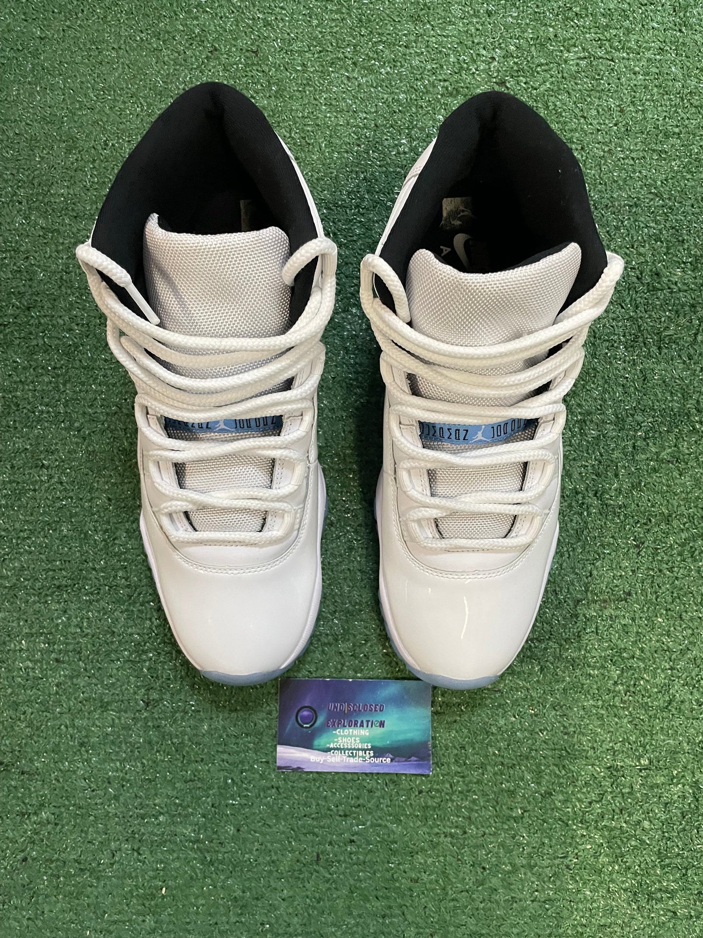 Air Jordan 11 legend blue 2024 size 9men/10.5women