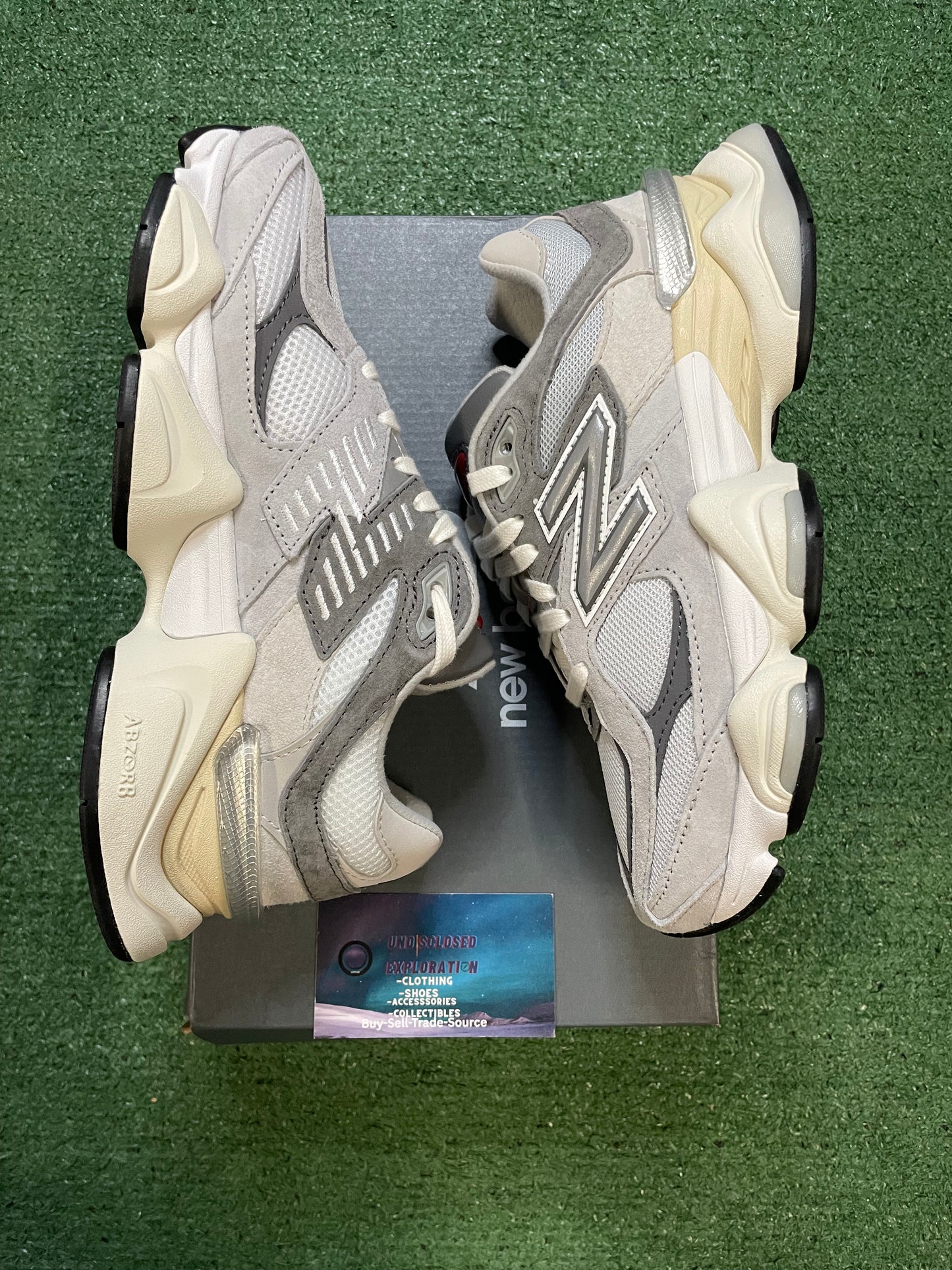 New Balance 9060 rain cloud