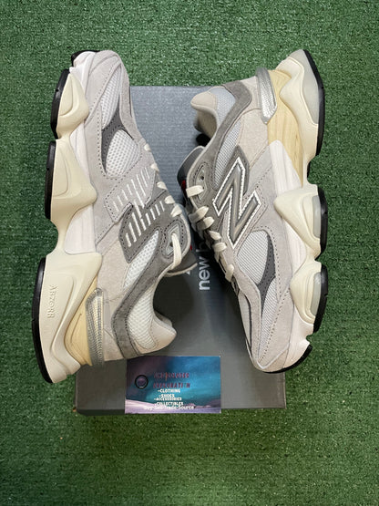 New Balance 9060 rain cloud