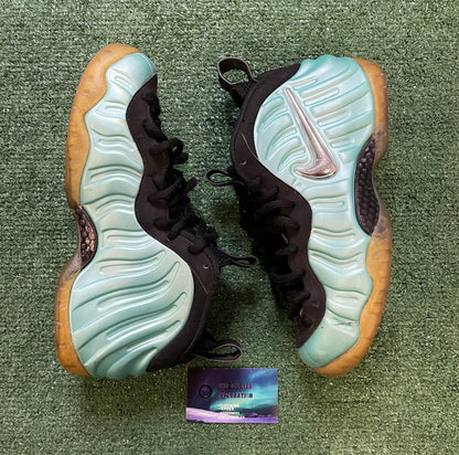 Nike Foamposite pro island green size 8men/9.5women