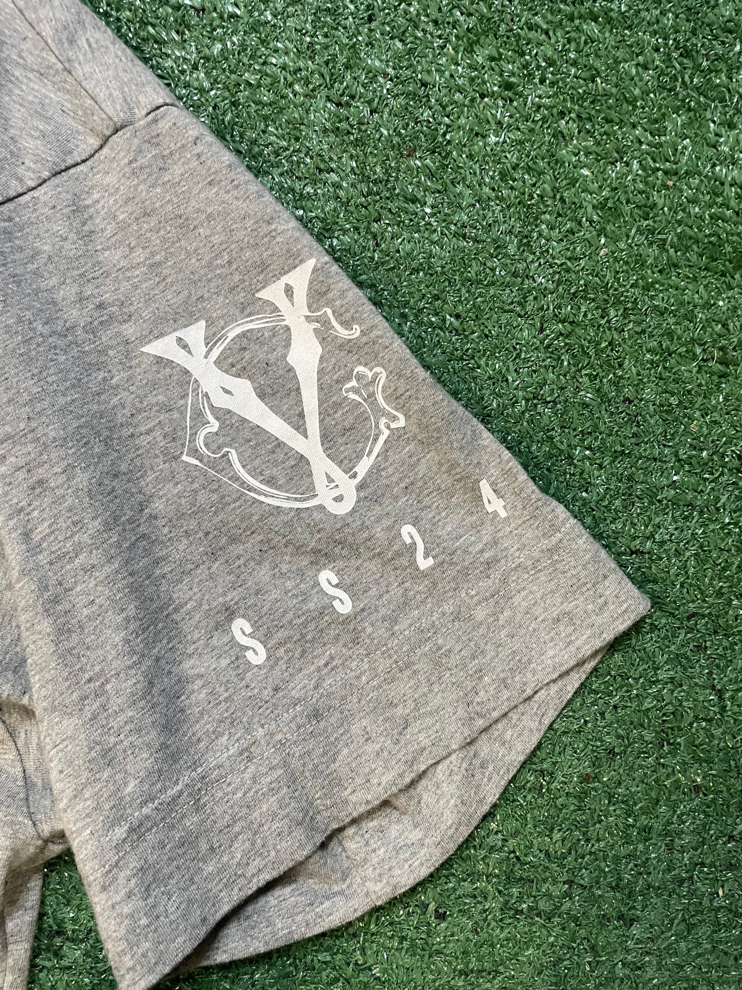 Givenchy crest tee