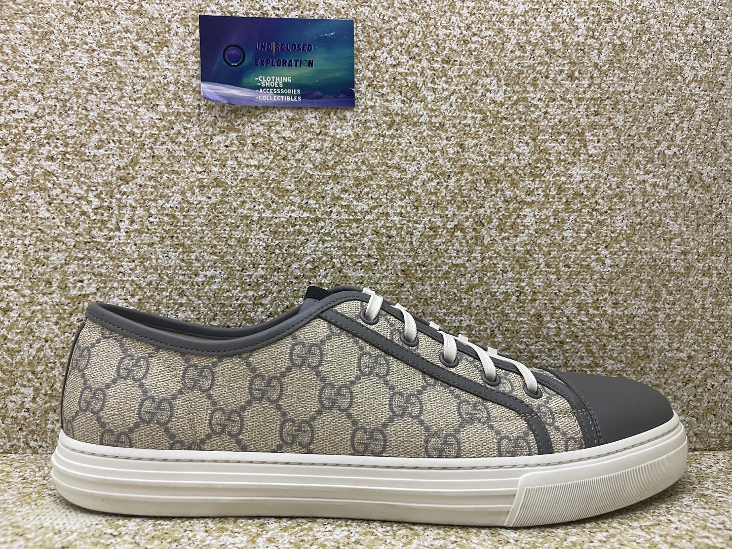 Gucci GG Supreme Canvas Low Beige Grey 11.5 Men/13 Women “Preowned”