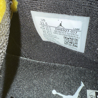 Jordan 4 Thunder 11.5 Men/13 Women “Preowned”