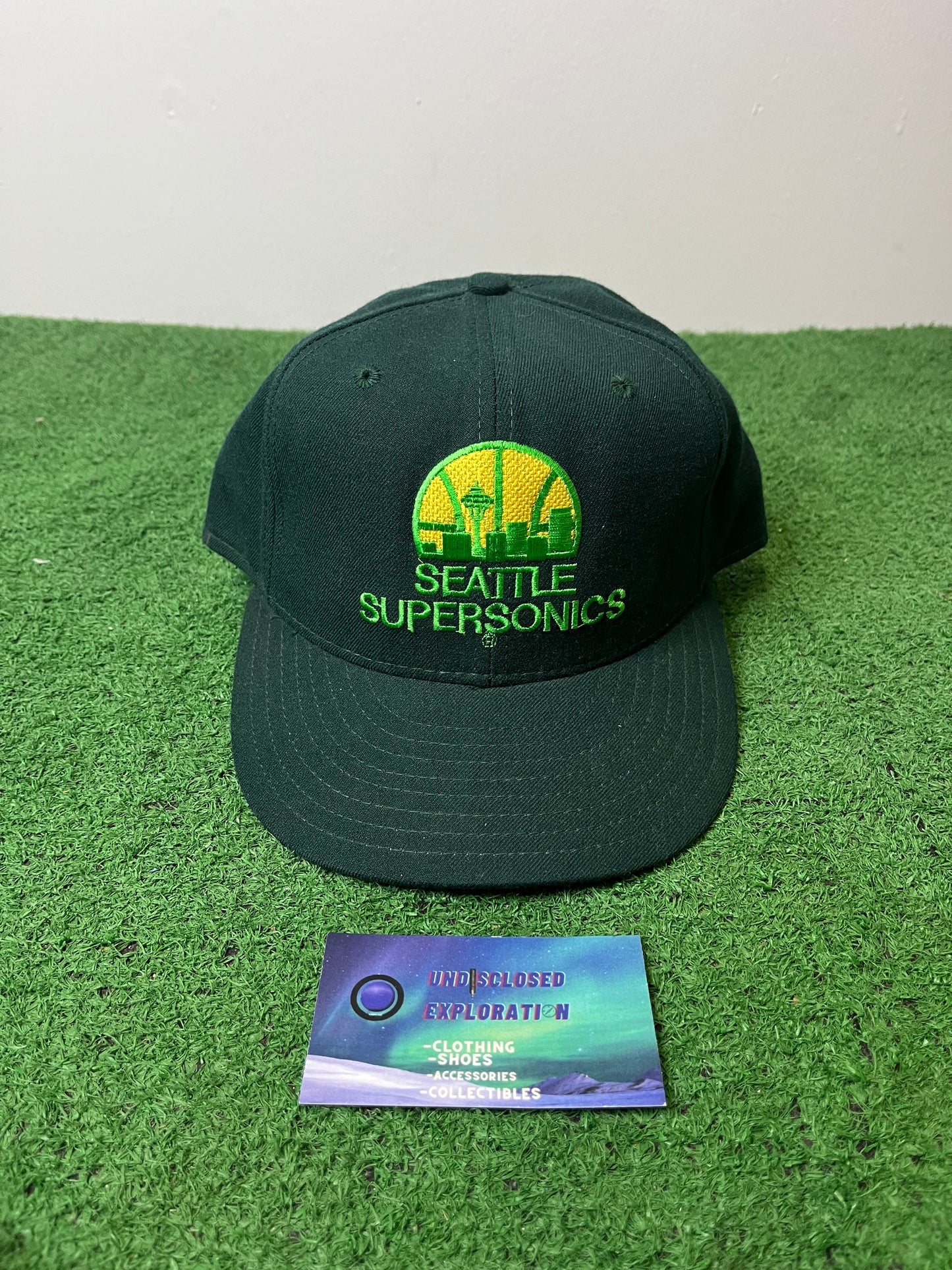 Vintage 1990s Seattle SuperSonics fitted Hat