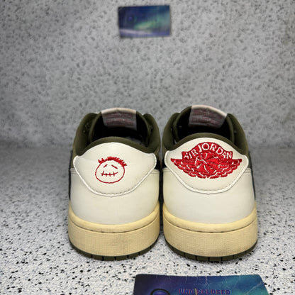 Jordan 1 Low Medium Olive 9 Men “Preowned”