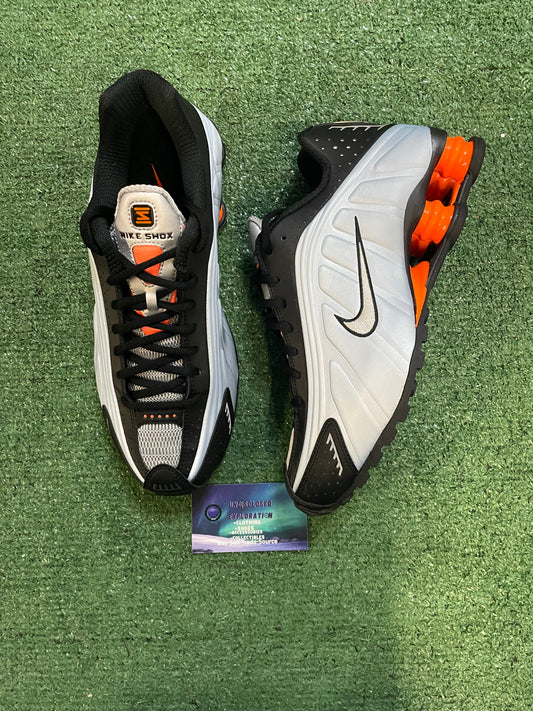 Nike R4 Shox blue tint