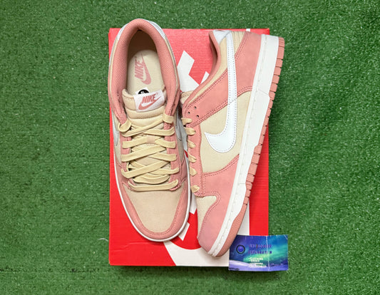 Nike Dunk Low Red Stardust