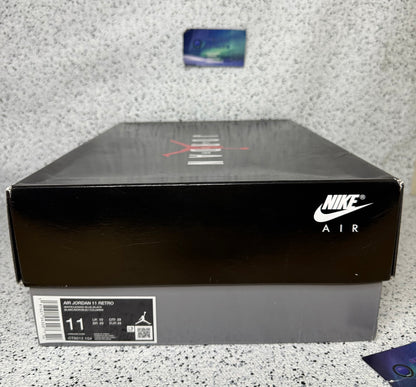 Jordan 11 Legend Blue