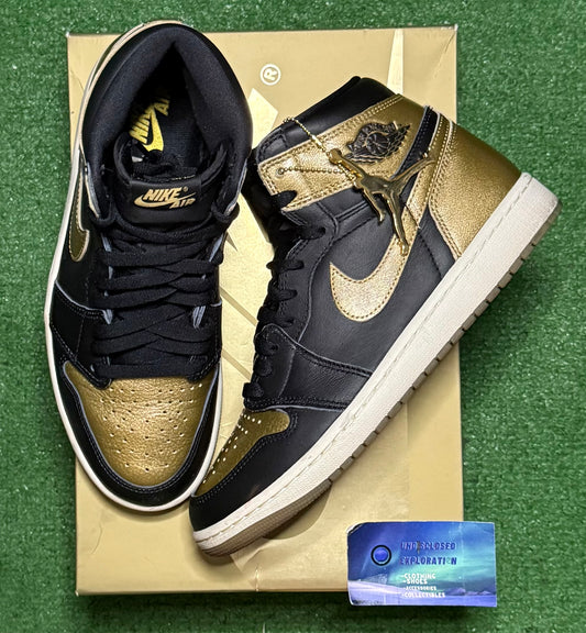 Jordan 1 Black Gold 9 Men/10.5 Women “Preowned”