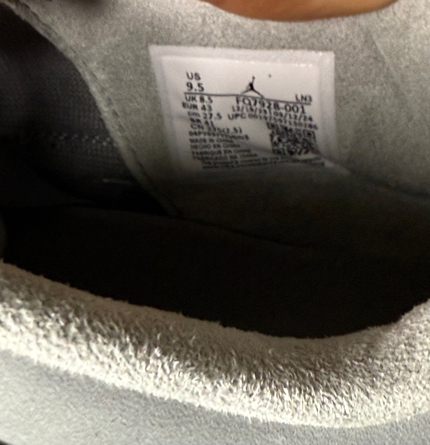 Jordan 4 Wet Cement 9.5 Men/11 Women “Preowned”