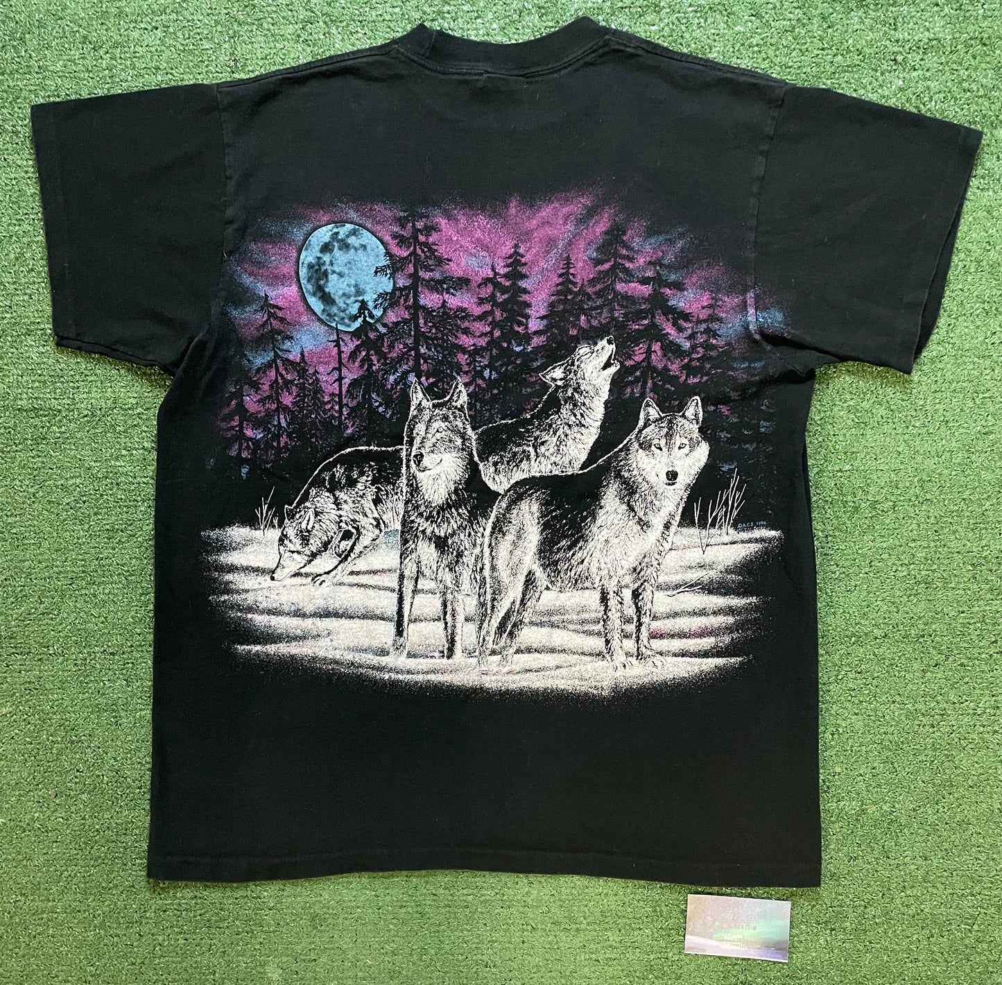 Vintage 1990s Alaska wolves tee