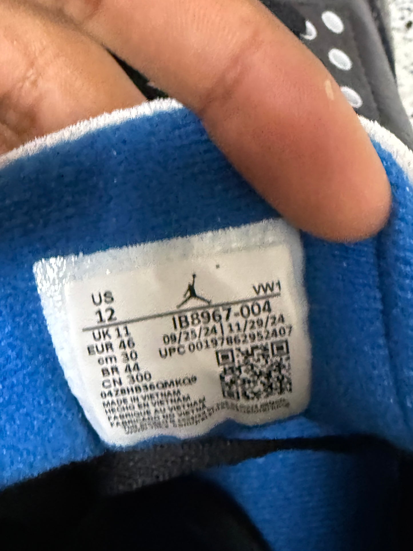 Jordan 3 Rare Air 12 Men/13.5 Women “Preowned”