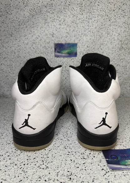 Jordan 5 Reverse Metallic 9.5 Men/11 Women “Preowned”
