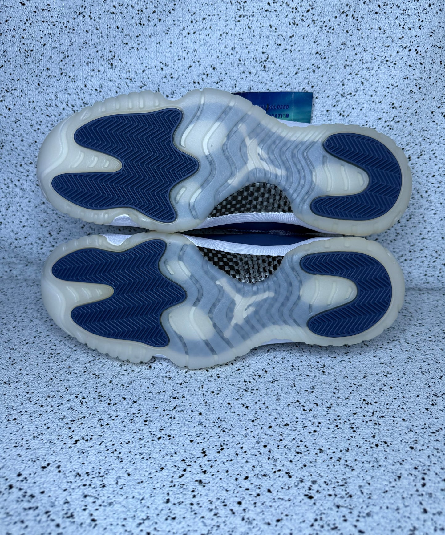 Jordan 11 Low Diffused Blue