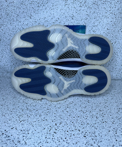 Jordan 11 Low Diffused Blue