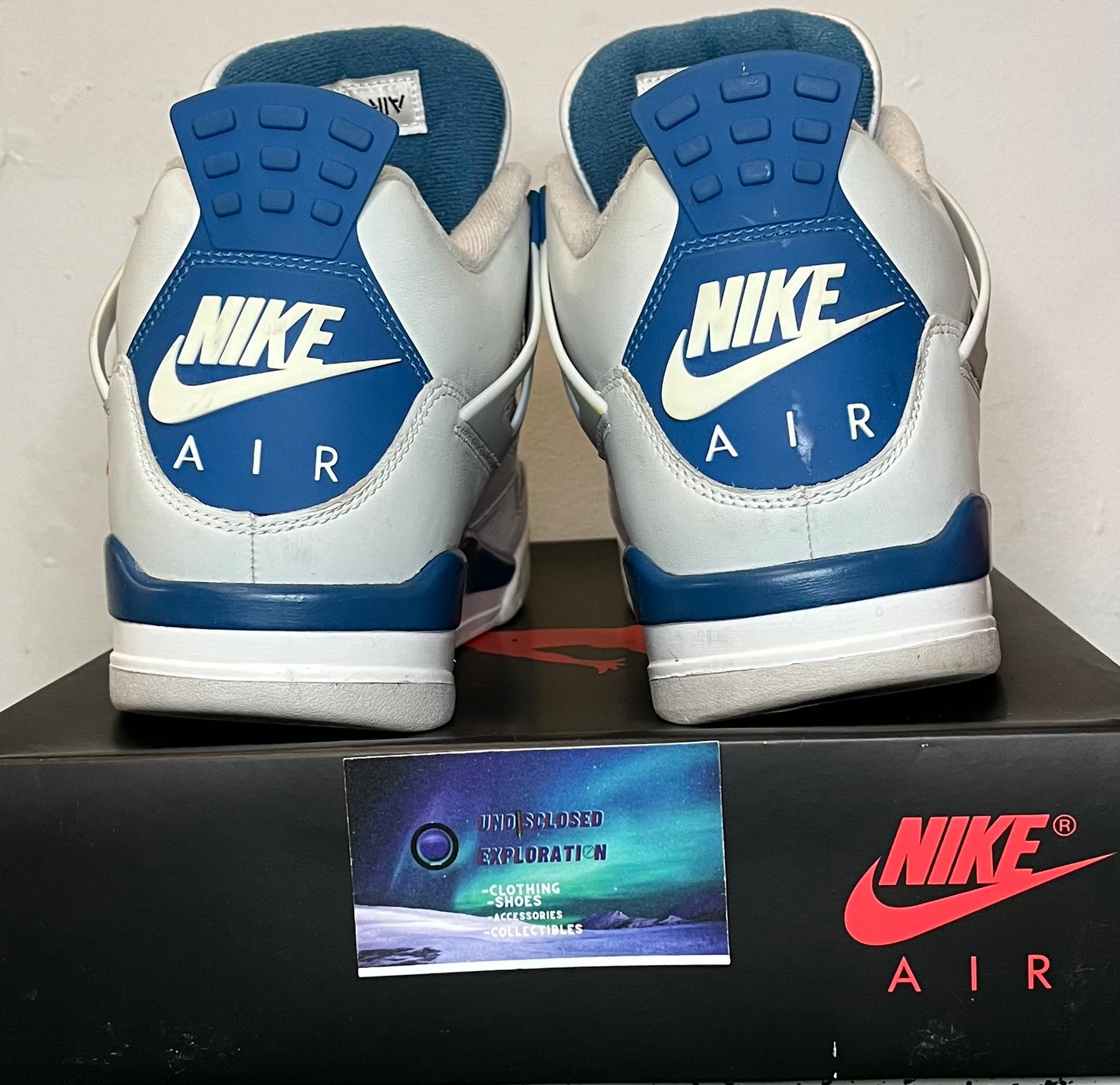 Jordan 4 military 2024 size 12men/13.5women