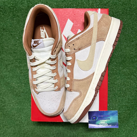 Nike Dunk Low Medium Curry