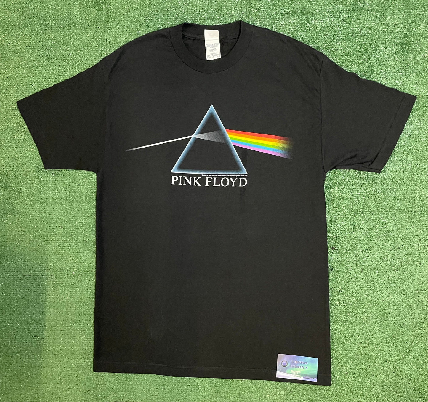 Vintage 2004 Pink Floyd Dark side of the Moon Album tee