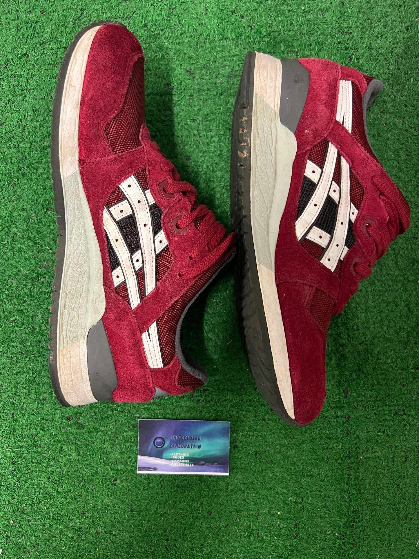 ASICS gel lyte 3 burgundy and white size 10men/11.5women