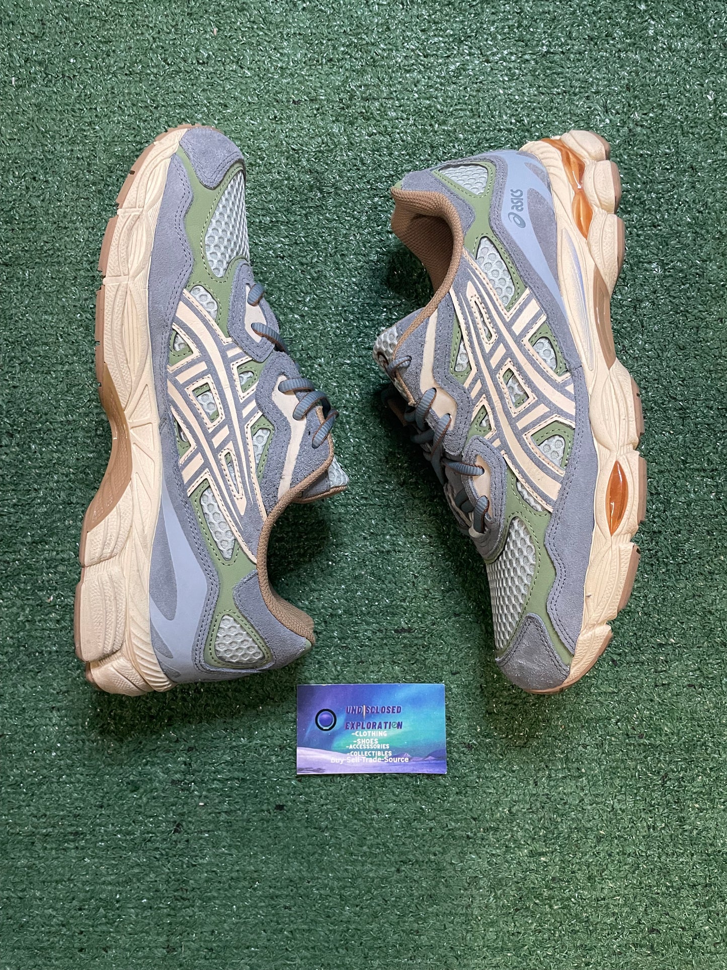 ASICS gel nyc cold moss fjord size 10.5men/12women