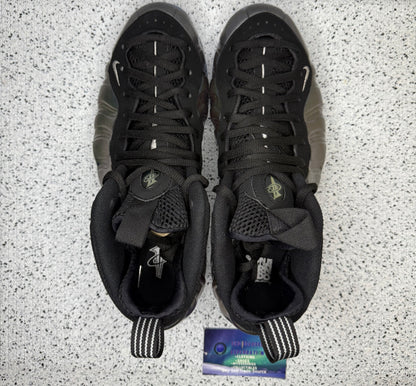 Nike Foamposite Hologram