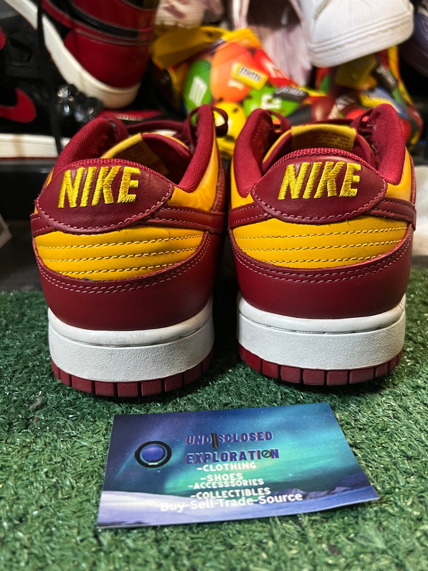 Nike dunk low Midas USC size 11men/12.5women