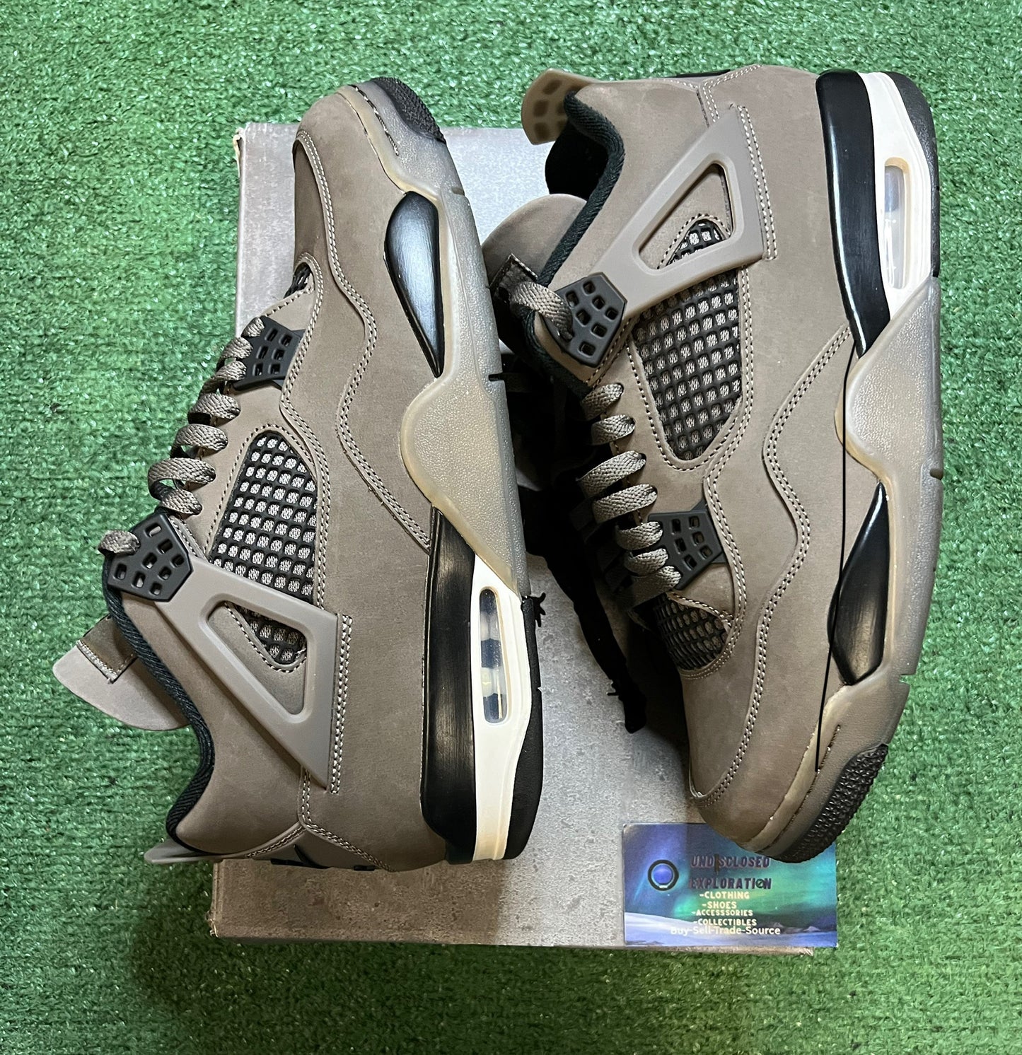 Jordan 4 cave stone size 10.5men/12women