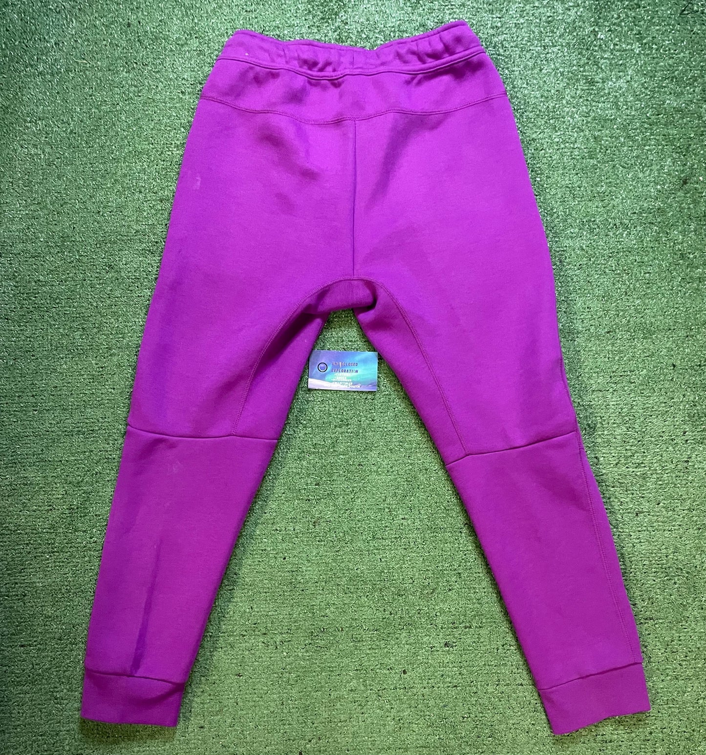 Nike tech fleece bold berry pants