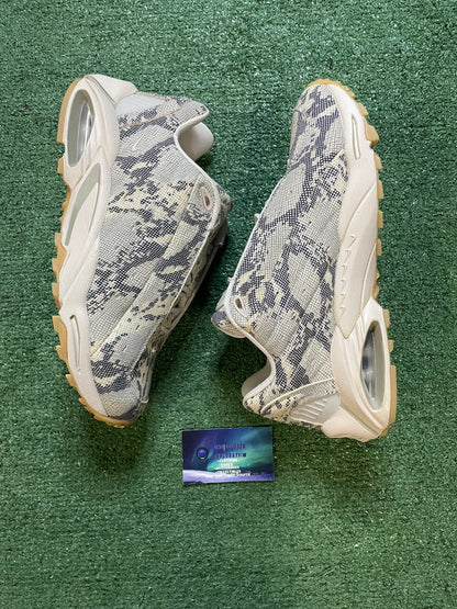 Nike hot step X nocta snakeskin size 11.5men/13women