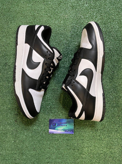 Nike Dunk low panda black white size 12men/13.5women